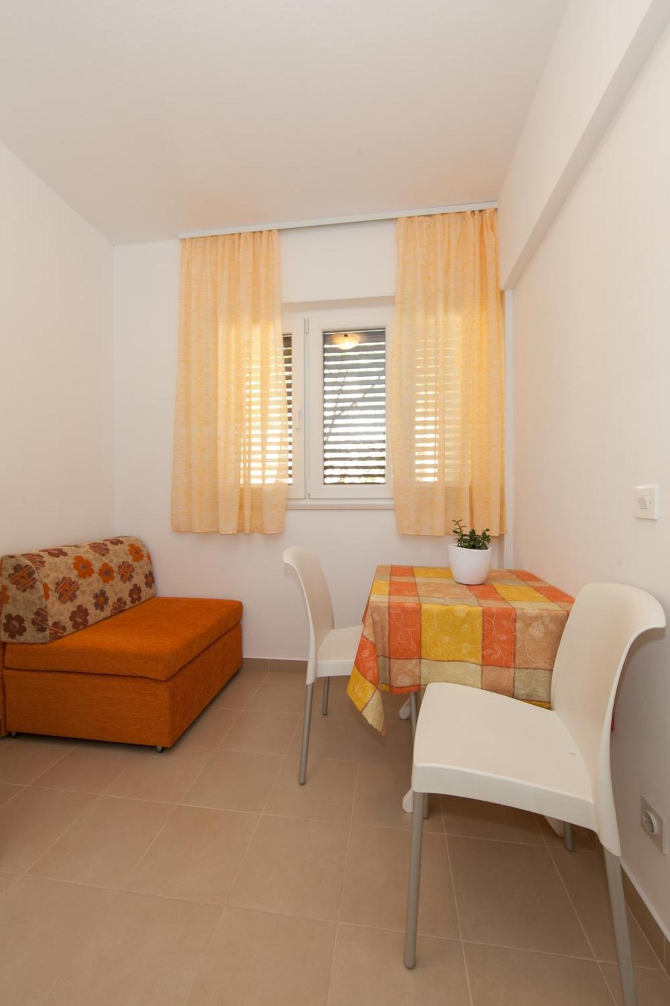 Apartman By The Sea Brela, Makarska - 19205 Brela