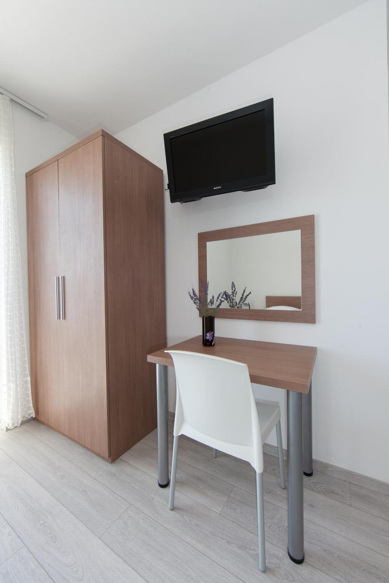 Apartman By The Sea Brela, Makarska - 19205 Brela